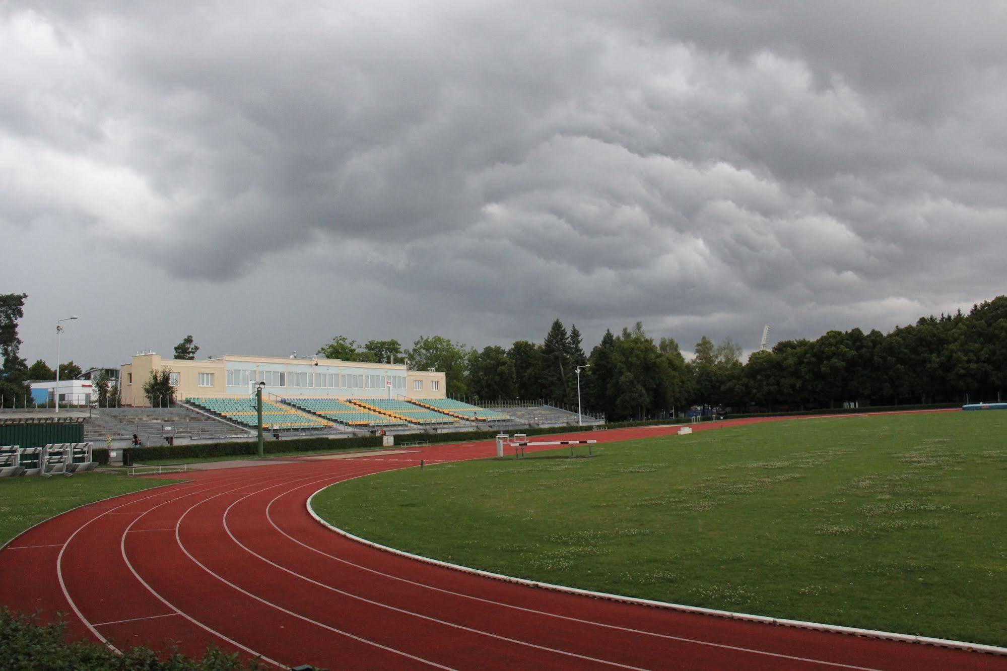 Sport hotel Sletiště Kladno Exteriér fotografie